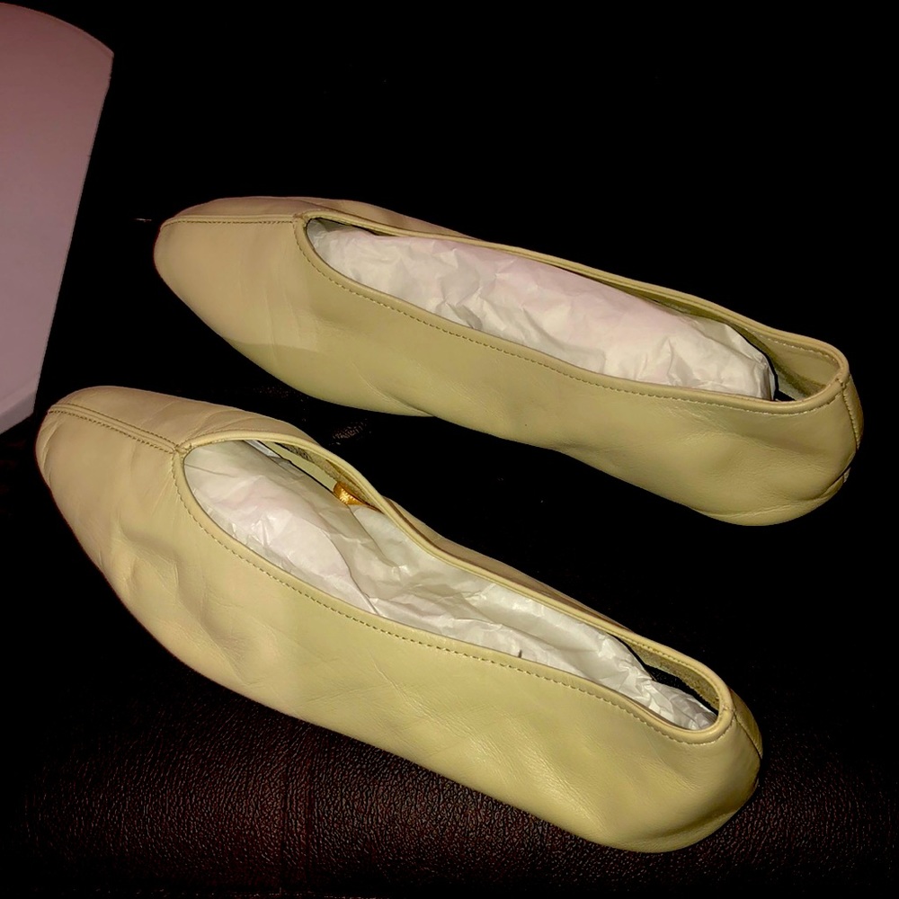 Zara flat shoe size 40